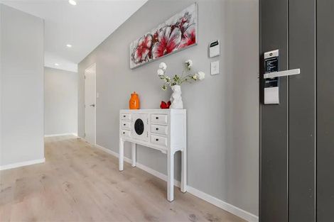 Photo of property in 34 Whakairo Crescent, Gulf Harbour, Whangaparaoa, 0930