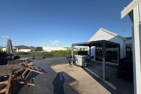 Photo of property in 36 Taikura Avenue, Red Beach, 0932