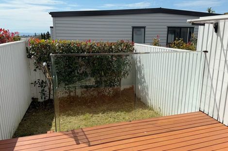 Photo of property in 5/737 East Coast Road, Browns Bay, Auckland, 0630