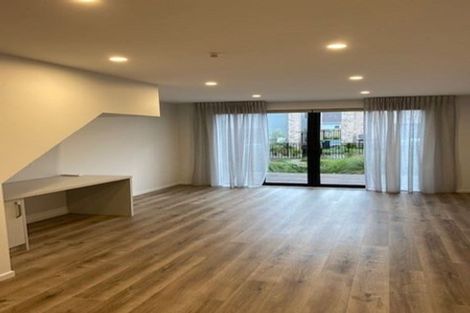 Photo of property in 2/37 Webb Street, St Albans, Christchurch, 8014