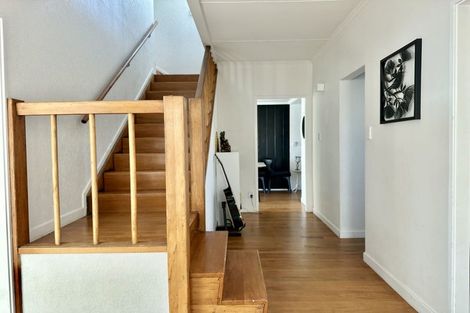 Photo of property in 35a Marine Parade, Seatoun, Wellington, 6022