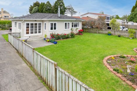 Photo of property in 1 Carr Street, Tuakau, 2121