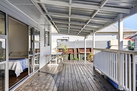 Photo of property in 5 Kara Street, Outer Kaiti, Gisborne, 4010