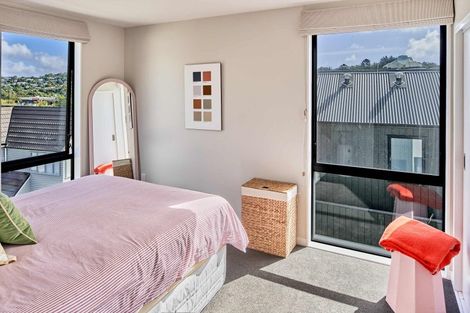 Photo of property in 6u9 Oswald Crescent, Paparangi, Wellington, 6037