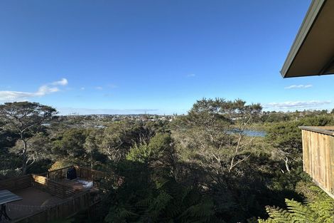 Photo of property in 141 Colwill Road, Massey, Auckland, 0614