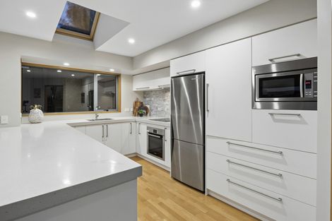 Photo of property in 17 Shandon Road, Vauxhall, Dunedin, 9013