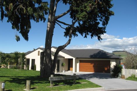 Photo of property in 14 Finlayson Place, Welcome Bay, Tauranga, 3112