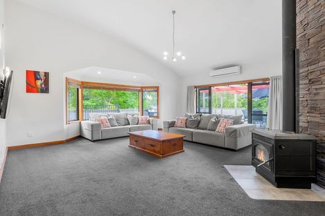 Photo of property in 1/2 Larchwood Grove, Rangatira Park, Taupo, 3330