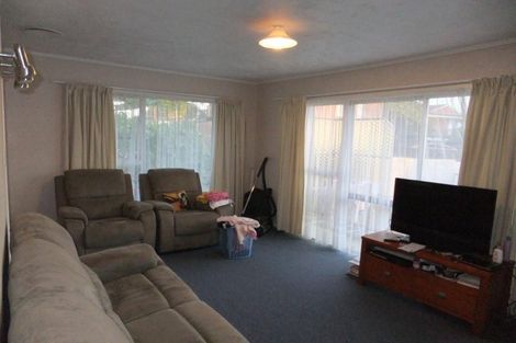 Photo of property in 23 Anich Road, Massey, Auckland, 0614