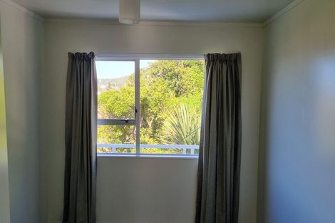 Photo of property in 29a Harbour View Road, Northland, Wellington, 6012