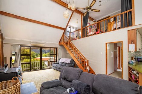 Photo of property in 45 Branxholm Street, Roxburgh, 9500