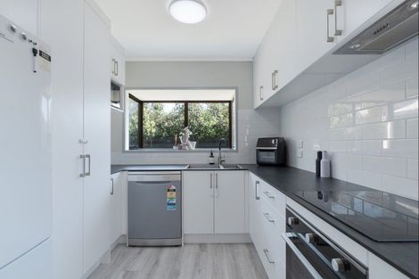 Photo of property in 35 Matavai Street, Mount Maunganui, 3116