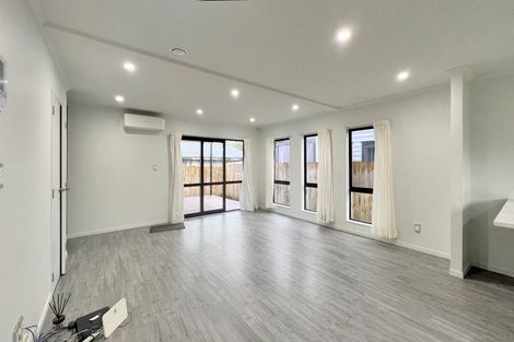 Photo of property in 16c Kelvin Road, Papakura, 2110