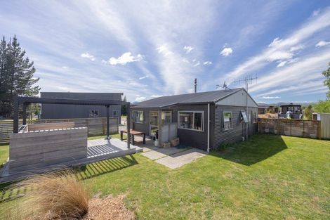 Photo of property in 22 Old Racecourse Road, Albert Town, Wanaka, 9305