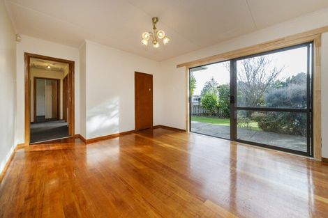 Photo of property in 9 Lewis Place, Highbury, Palmerston North, 4412