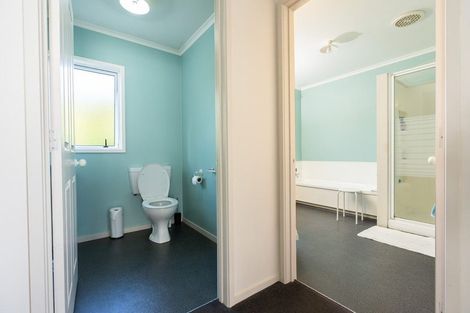 Photo of property in 3 Sherwood Road, Onerahi, Whangarei, 0110