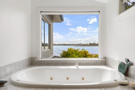 Photo of property in 2/67 Beresford Street, Bayswater, Auckland, 0622