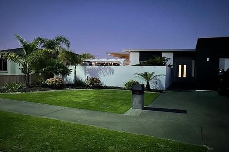 Photo of property in 21 Tasman Drive, Poraiti, Napier, 4112