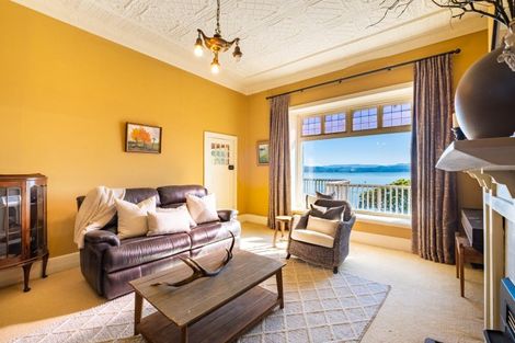 Photo of property in 33 Seapoint Road, Bluff Hill, Napier, 4110