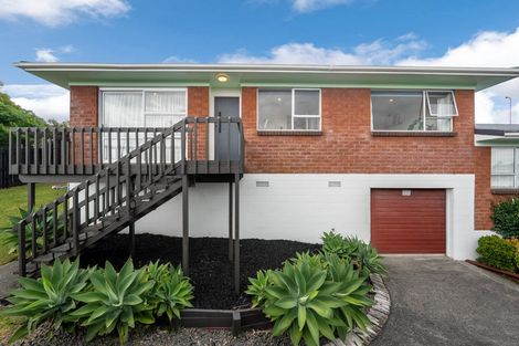 Photo of property in 1/24 Bayview Road, Bayview, Auckland, 0629