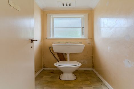Photo of property in 44 Brighton Road, Green Island, Dunedin, 9018