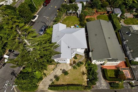 Photo of property in 38 Burrows Avenue, Karori, Wellington, 6012