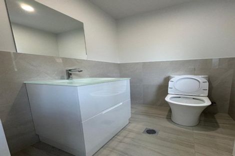 Photo of property in 73a Arimu Road, Papakura, 2110
