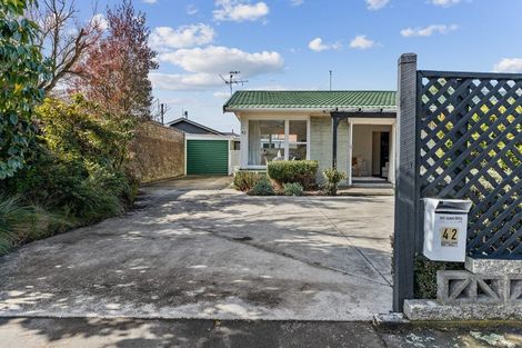 Photo of property in 42 North Parade, Richmond, Christchurch, 8013