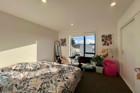 Photo of property in 3/504 Don Buck Road, Massey, Auckland, 0614