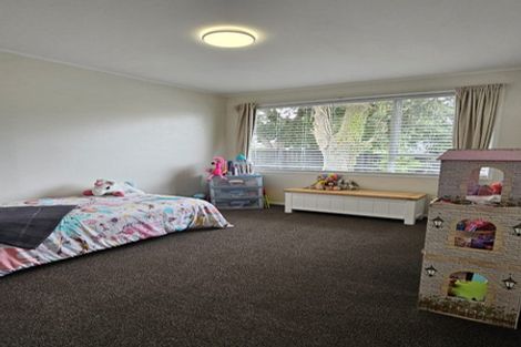 Photo of property in 30 Hyperion Drive, Randwick Park, Auckland, 2105