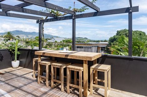 Photo of property in 10c Long Street, Raglan, 3225