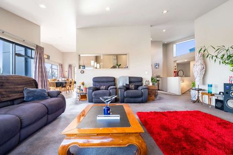 Photo of property in 2 Honeysuckle Lane, Ohauiti, Tauranga, 3112