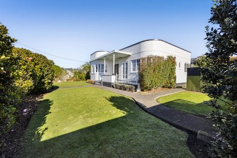 Photo of property in 32 Leicester Street, Patea, 4520