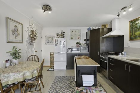 Photo of property in 16 Bush Point Road, Cable Bay, 0420