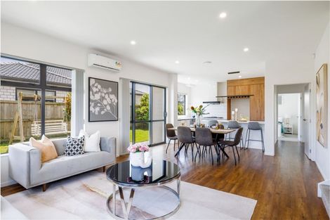 Photo of property in 21 Sapwood Crescent, Takanini, 2110