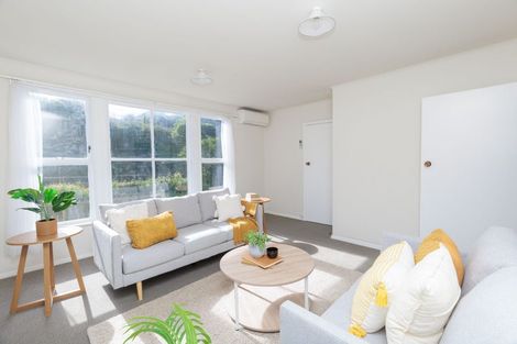 Photo of property in 2f1 Takatimu Way, Johnsonville, Wellington, 6037