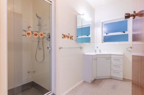 Photo of property in 18 Richardson Street, Woodville, 4920