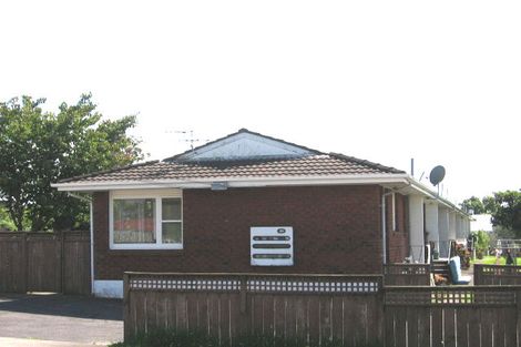 Photo of property in 3/27 Nikau Street, New Lynn, Auckland, 0600