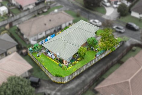 Photo of property in 12 Cretian Crescent, Henderson, Auckland, 0612