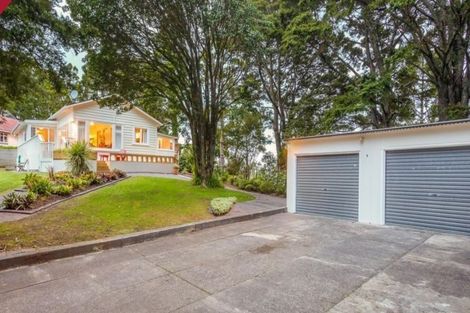 Photo of property in 114 Scenic Drive, Titirangi, Auckland, 0604