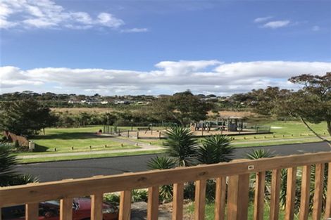 Photo of property in 19 Lendenfeld Drive, Papatoetoe, Auckland, 2025