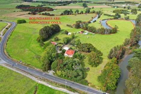 Photo of property in 84 Cove Road, Waipu, 0582