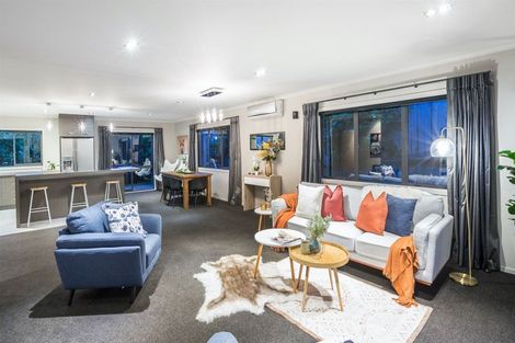 Photo of property in 16 Nelson Avenue, Aotea, Porirua, 5024