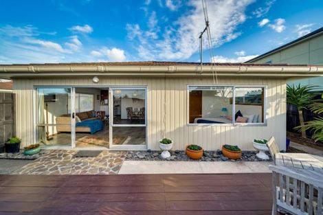 Photo of property in 6/1004 Papamoa Beach Road, Papamoa Beach, Papamoa, 3118