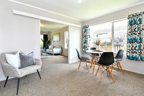 Photo of property in 10 Seaview Rise, Waiuku, 2123
