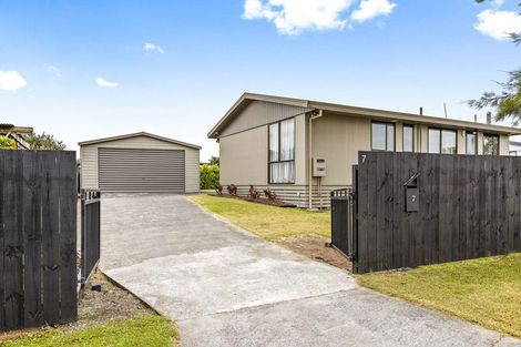 Photo of property in 7 Starforth Place, Henderson, Auckland, 0612