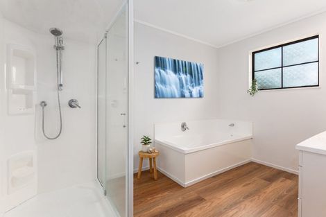 Photo of property in 2 James Cook Drive, Whitby, Porirua, 5024