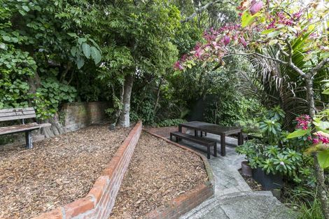 Photo of property in 19 Torwood Road, Khandallah, Wellington, 6035