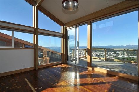 Photo of property in 3 Karepa Street, Brooklyn, Wellington, 6021