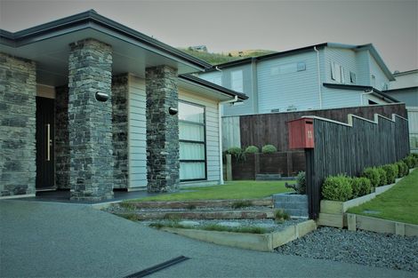 Photo of property in 11 Bickerton Rise, Churton Park, Wellington, 6037